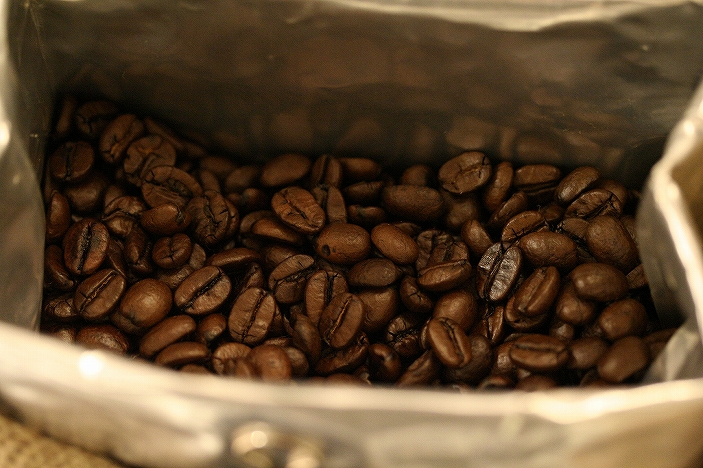 コーヒー豆の保存は冷凍庫・冷蔵庫で湿度温度に気をつけましょう