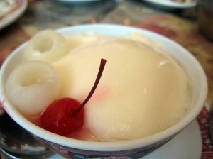 ダイエット中でも豆乳で作る杏仁豆腐レシピ