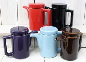 波佐見焼の陶磁器ティーポット　茶こしも付いてます001